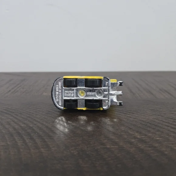 Hot Wheels Volkswagen Kool Kombi with "Surf Co." decals and blue flames. - Picture 6 of 6